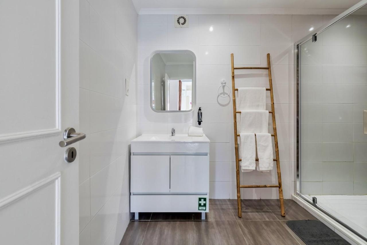 Omega Apartment Setúbal Zewnętrze zdjęcie